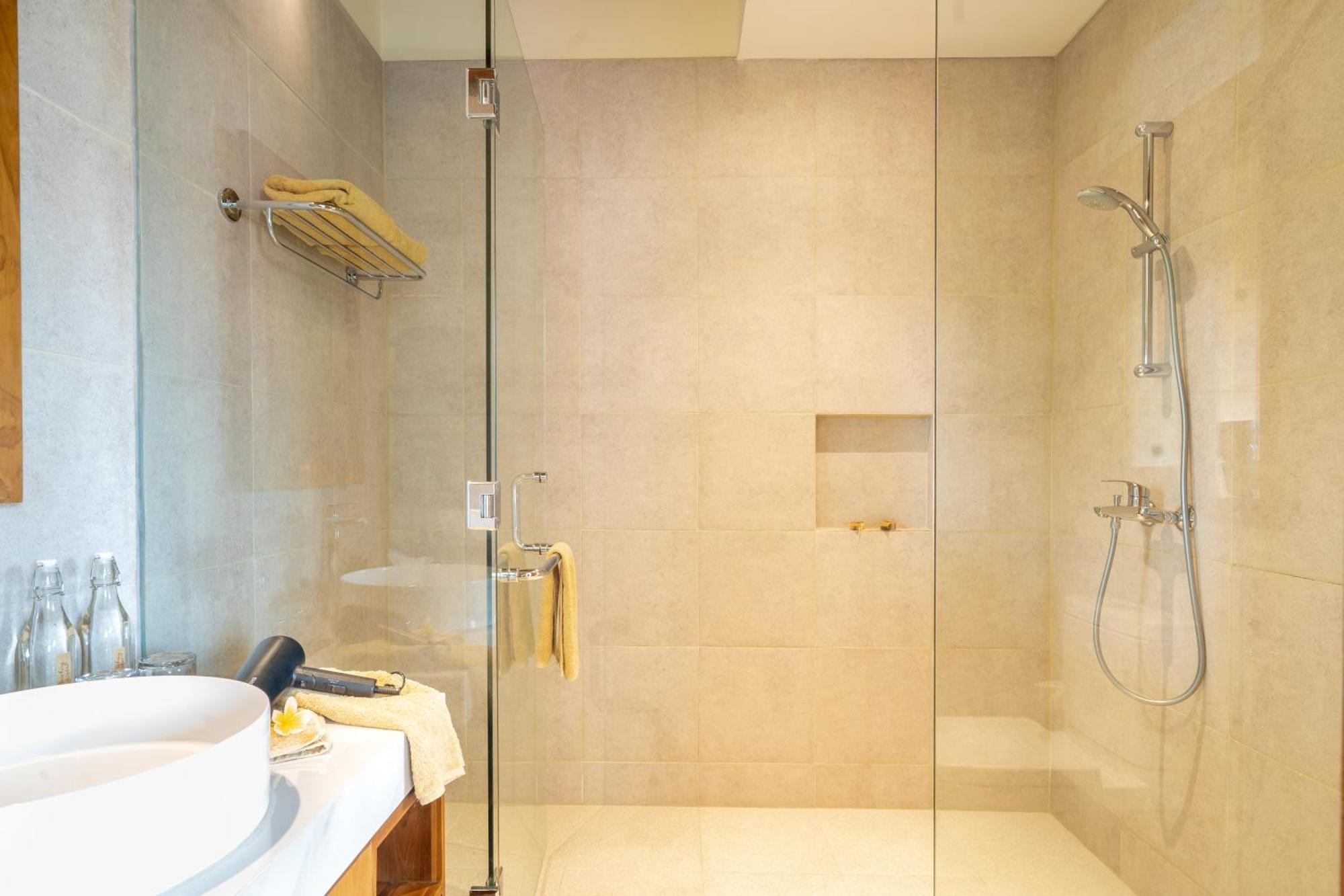 אובוד The Vinaya Boutique Hotel מראה חיצוני תמונה